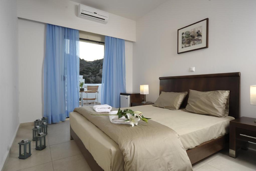 Glaros Hotel Apartment Agia Galini Esterno foto