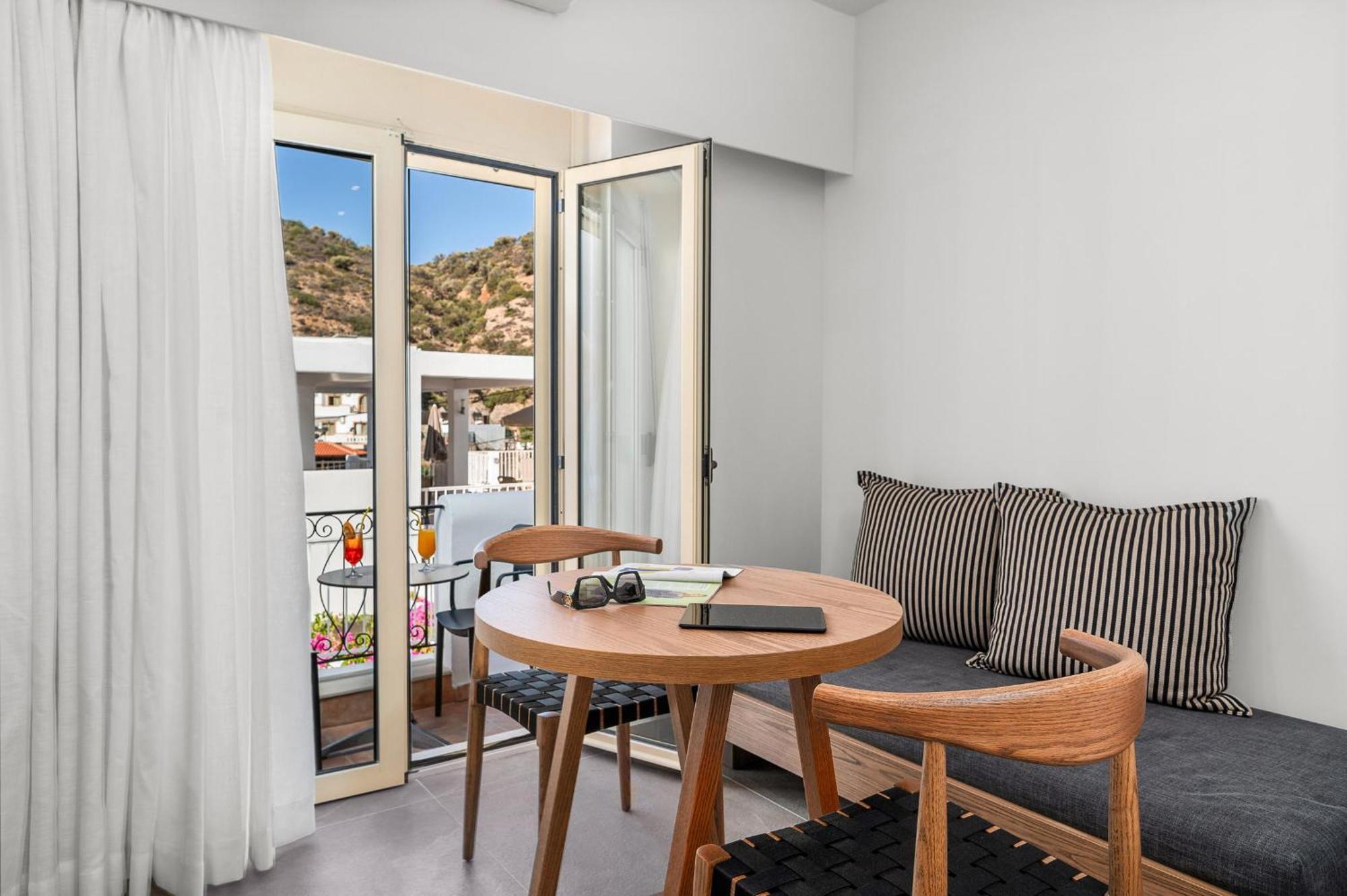 Glaros Hotel Apartment Agia Galini Esterno foto